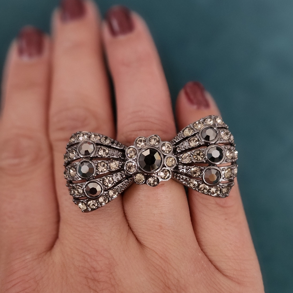 Bow Ring Size 7
